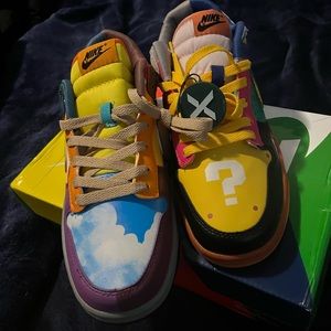 Super Mario SB NIKE DUNKS